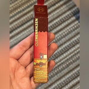 olehenriksen pout preserve peptide lip treatment